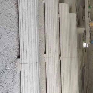 广州 花岗岩厂家带你看白麻花岗岩门楼大柱柱皮