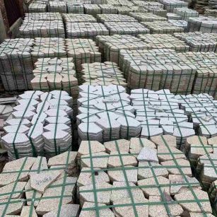 广州 黄金麻白麻花岗岩荔枝面地铺石(冰裂纹)