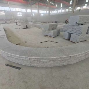 广州 芝麻白异形坐凳，自然面光面弧形加工