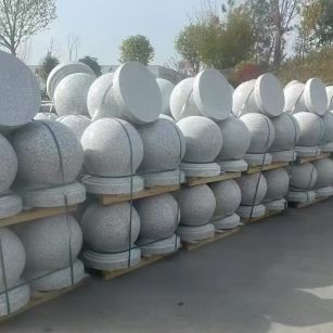 广州 白麻花岗岩石材圆球，石球，挡车球，隔离球，景观石球，风水球等