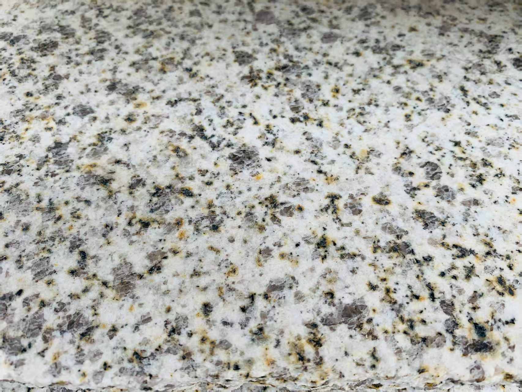 广州 黄金麻花岗岩石材浅黄光面