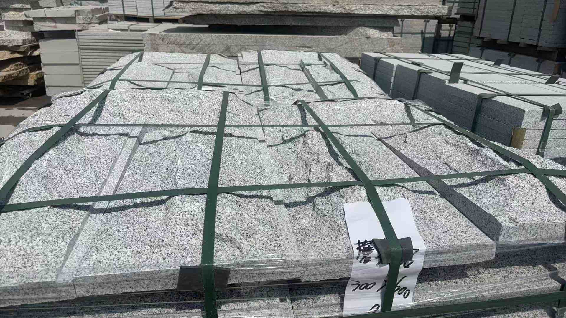 广州 芝麻白蘑菇石成品