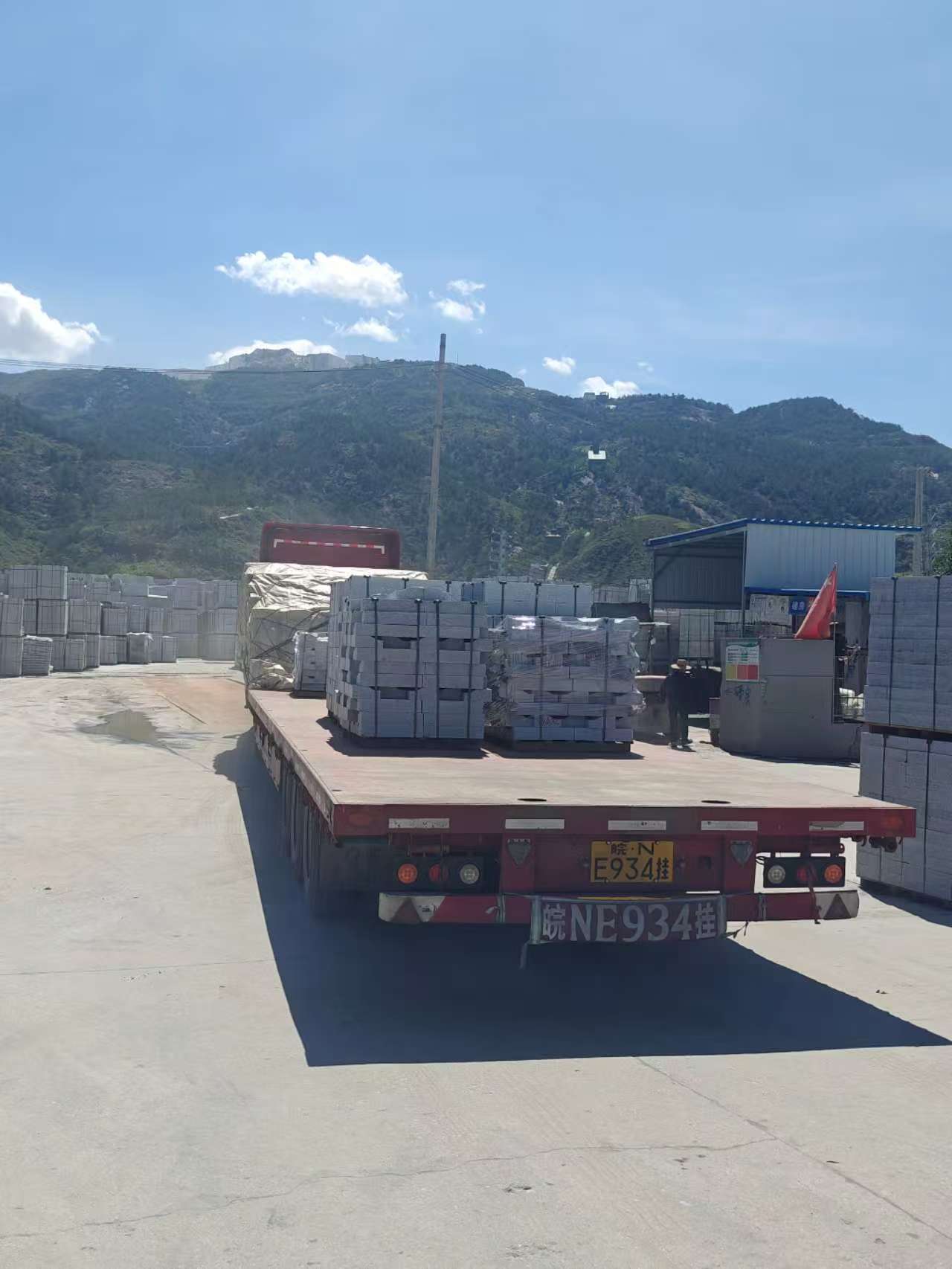 广州 芝麻白仿形路沿石，直形路沿石