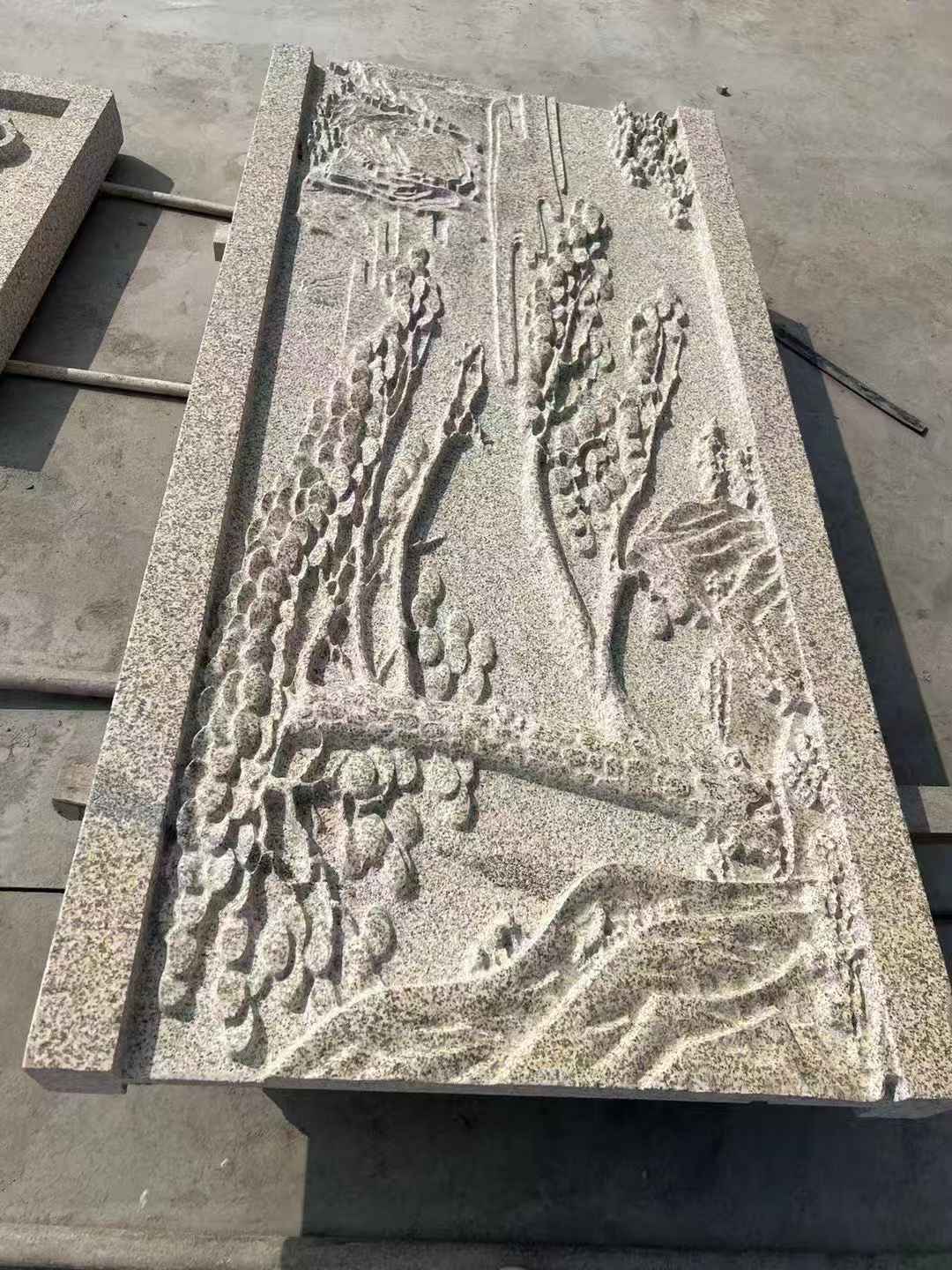 广州 黄金麻雕刻板浮雕迎客松