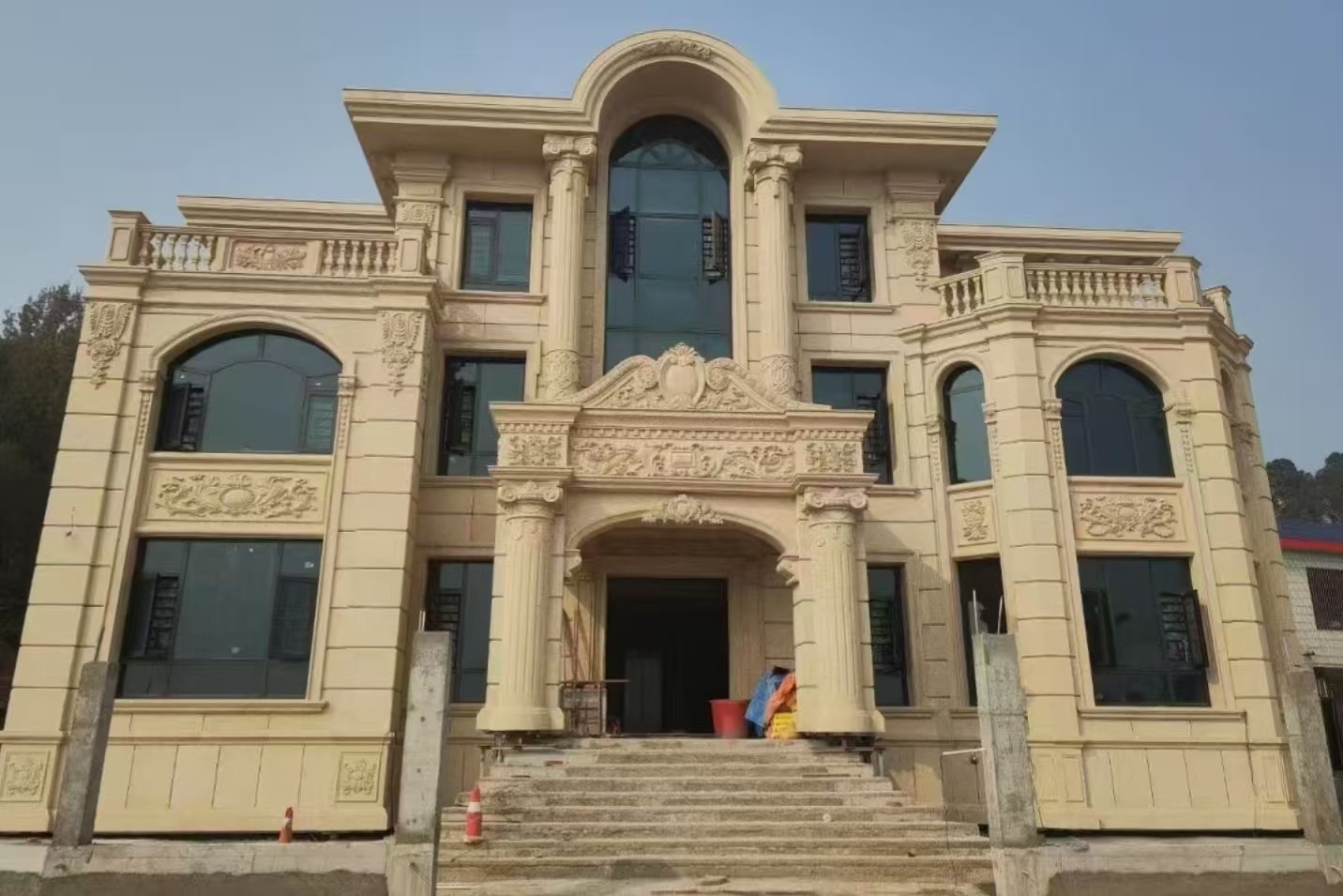 广州 黄金麻花岗岩别墅外墙干挂