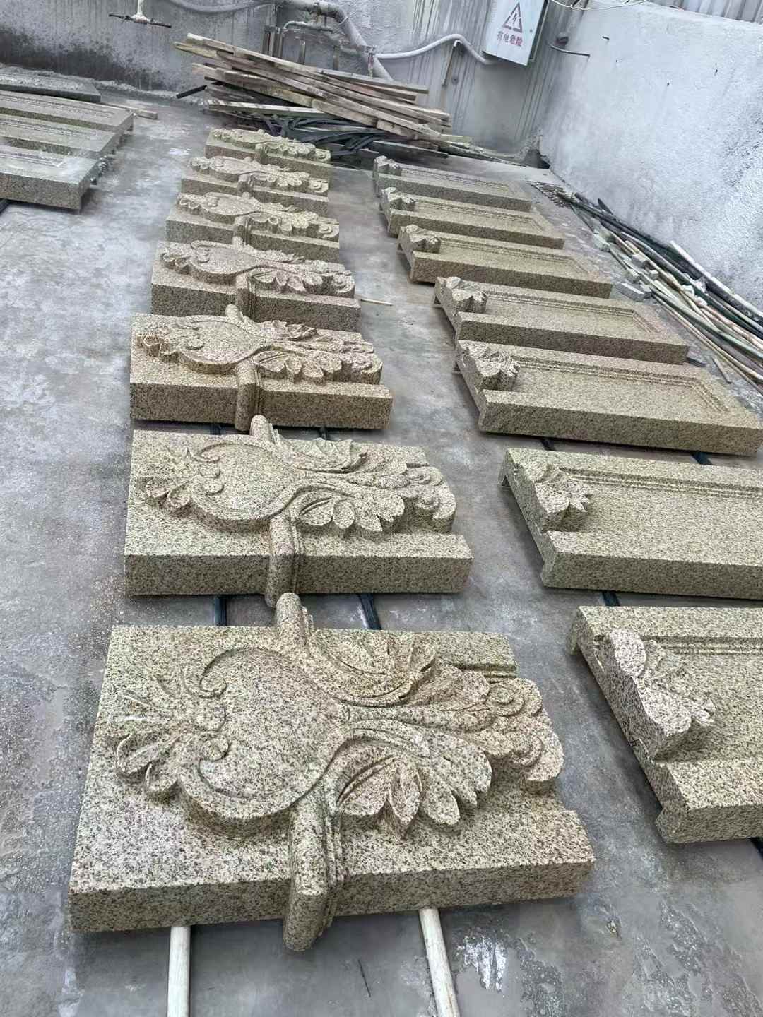 广州 黄金麻花岗岩别墅外墙雕刻板