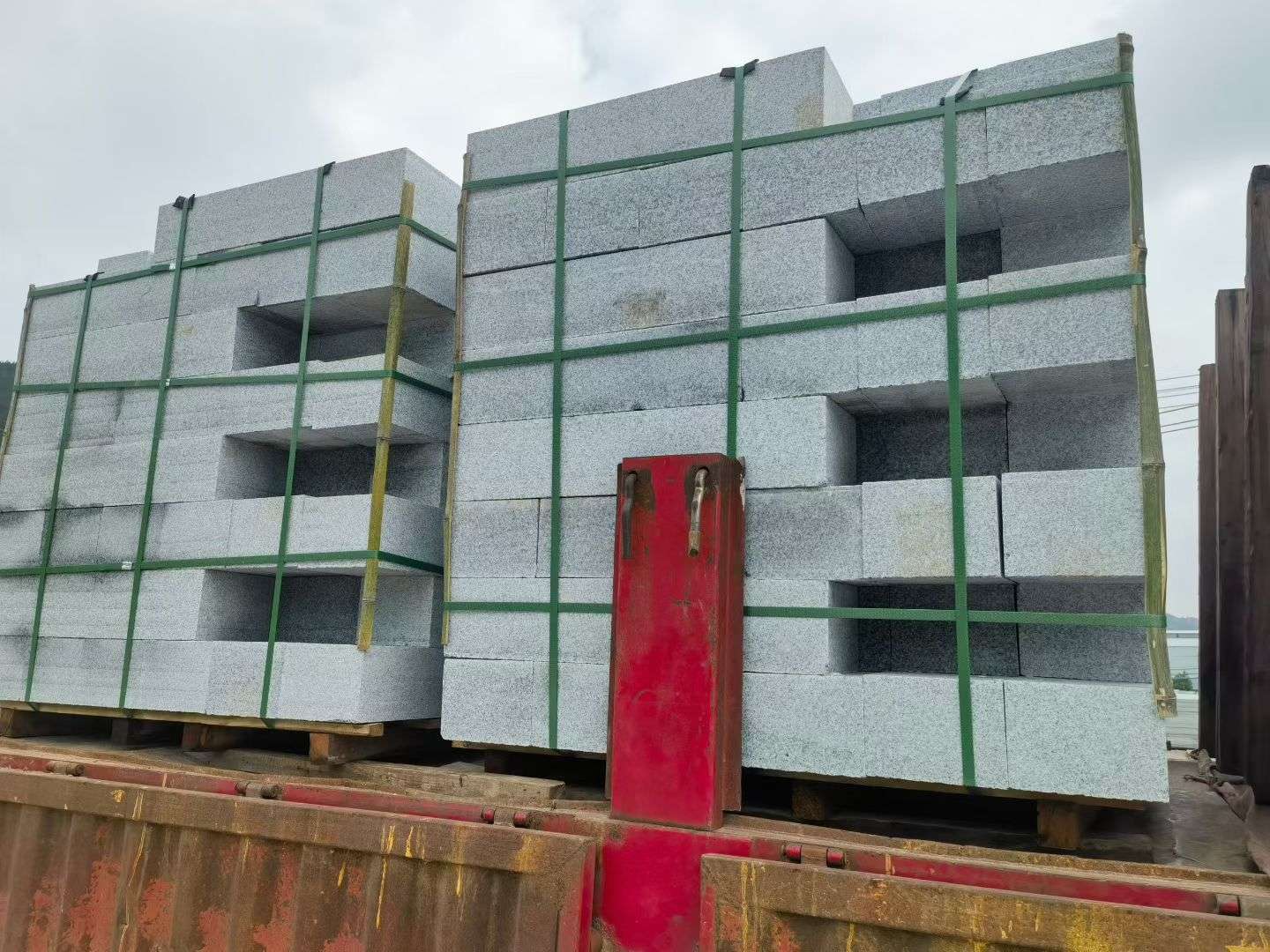 广州 芝麻白花岗岩路沿石，平石，路侧石，马路牙子，路缘石，立缘石，平缘石等