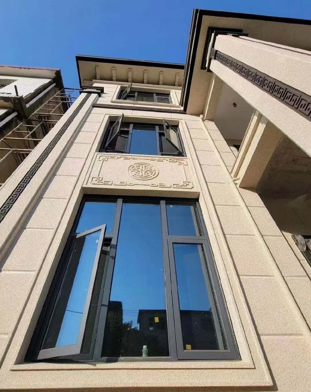 广州 黄金麻荔枝面别墅外墙干挂效果展示